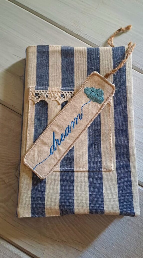 Copertina con segnalibro