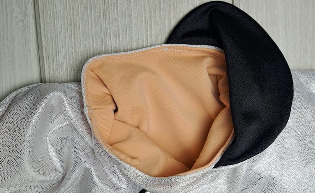 Brittany dettaglio giro manica