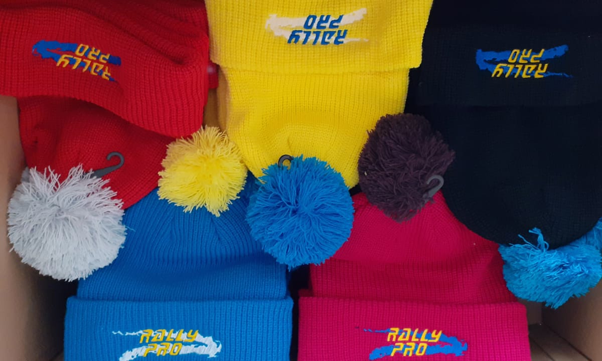 Berretti personalizzati con ricamo