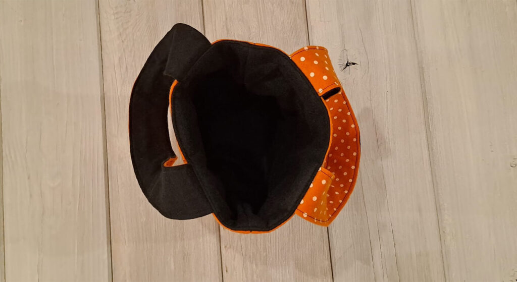 Foto che mostra l'interno della borsa ultimata